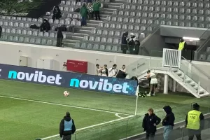 (Βίντεο/Φώτος Kerkida) Show από τις μαζορέτες του Άρη... παρά το κρύο!