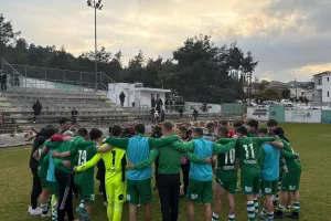 "Έστω και λίγοι, εμείς παίζουμε για την Ομόνοια του Ψευτά"