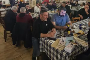Ερμής Αραδίππου: Δείπνο... εφ όλης της ύλης