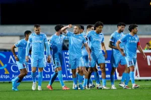 ΕΝΠ-Νέα Σαλαμίνα: Βυσσινί "ανάσα" με πέναλτι και... ζωγραφιά! (φώτος)