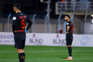 ΕΝΠ-Νέα Σαλαμίνα: Βυσσινί "ανάσα" με πέναλτι και... ζωγραφιά! (φώτος)