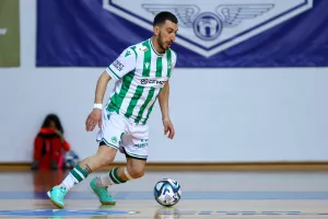 ΑΕΚ-Ομόνοια: Το Κύπελλο "βάφτηκε" πράσινο (Φώτος)