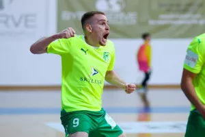 ΑΕΚ-Ομόνοια: Το Κύπελλο "βάφτηκε" πράσινο (Φώτος)