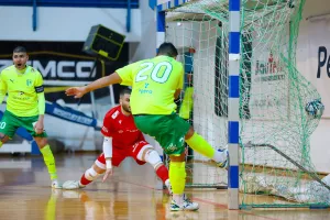 ΑΕΚ-Ομόνοια: Το Κύπελλο "βάφτηκε" πράσινο (Φώτος)