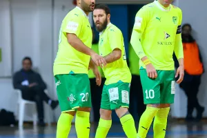 ΑΕΚ-Ομόνοια: Το Κύπελλο "βάφτηκε" πράσινο (Φώτος)