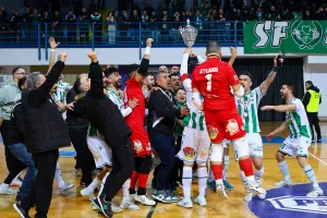(Φώτος) Η απονομή και τα πανηγύρια