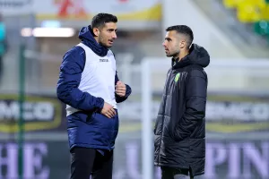 Τετ-α-τετ λόγω… Ομόνοιας 