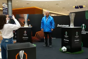 (Βίντεο) Στην Κύπρο τα τρόπαια του Europa και Conference League
