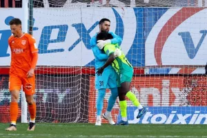  Καρμιώτισσα-ΑΕΚ: Στο -7 από την 1η θέση και… περιμένει (Φώτος)