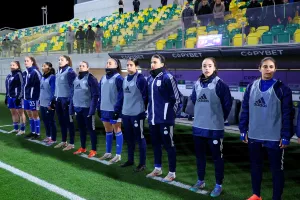 (Φώτος) Με το… δεξί η Εθνική Γυναικών