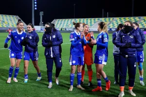 (Φώτος) Η νίκη έφερε χαμόγελα 