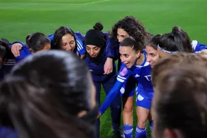 (Φώτος) Η νίκη έφερε χαμόγελα 