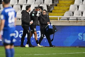 Παρηγοριά... συμπαίκτες και αντίπαλοι (Φώτος)
