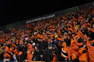 (Φώτος) Ο κόσμος του ΑΠΟΕΛ με Celje