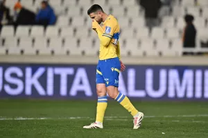 ΑΠΟΕΛ-Πάφος: Πέρασε… από το ΓΣΠ και (ξανά) στο +6