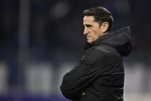 Ανόρθωση-ΑΠΟΕΛ: Τέσσερα γκολ και η… μπίλια στο Χ