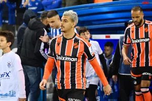 Ανόρθωση-ΑΠΟΕΛ: Τέσσερα γκολ και η… μπίλια στο Χ