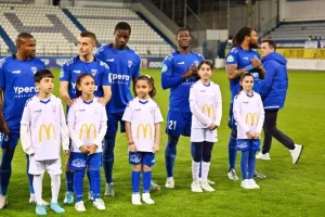 Ομόνοια Αραδίππου-Πάφος: Άνετο διπλό... με Άντερσον και Ντράγκομιρ (Φώτος)