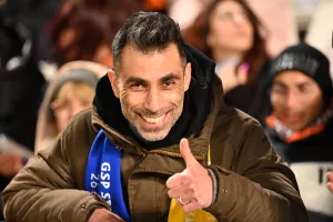 (Φώτος) Ο κόσμος του ΑΠΟΕΛ με Celje