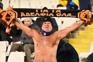 (Φώτος) Ο κόσμος του ΑΠΟΕΛ με Celje