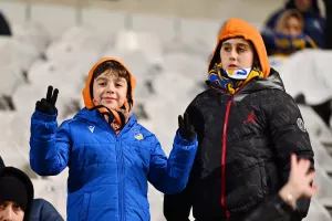(Φώτος) Ο κόσμος του ΑΠΟΕΛ με Celje