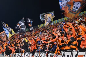 Η ομάδα φωνάζει, ο κόσμος ανταποκρίνεται; 