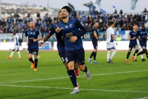 Πάφος-Απόλλων: Πέμπτη σερί νίκη με... ζωγραφιά! (φώτος)