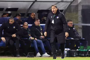Πρόβα ελλείψεων με αντίπαλο την ΑΕΛ 