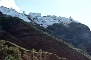 Δίχως τέλος οι δονήσεις στη Σαντορίνη: Νέος ισχυρός σεισμός – Αισθητός και στην Αττική