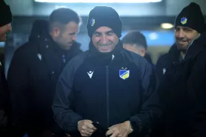 Χιμένεθ/ΑΠΟΕΛίστες