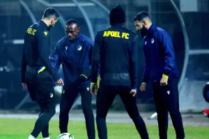 (Βίντεο/Φώτος kerkida) H προπόνηση του ΑΠΟΕΛ στο "Stadion Z'dežele"