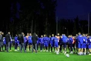 Το Kerkida στην προπόνηση του ΑΠΟΕΛ (φώτος/βίντεο)