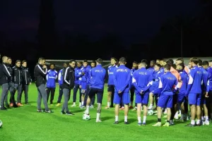 Το Kerkida στην προπόνηση του ΑΠΟΕΛ (φώτος/βίντεο)