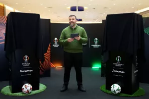 (Βίντεο) Στην Κύπρο τα τρόπαια του Europa και Conference League