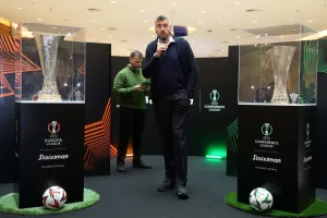 (Βίντεο) Στην Κύπρο τα τρόπαια του Europa και Conference League