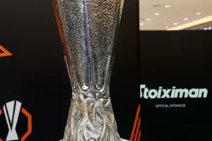 (Βίντεο) Στην Κύπρο τα τρόπαια του Europa και Conference League