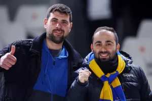 (Φώτος) Ο κόσμος του ΑΠΟΕΛ με Celje