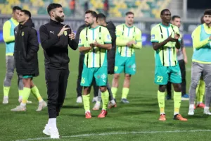 ΑΕΚ-ΑΕΛ: "Κιτρινοπράσινη" επικράτηση και ξανά στην 3η θέση (φώτος)