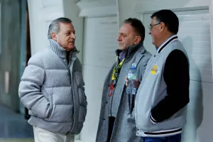 Πετρίδης με… αντιπροέδρους