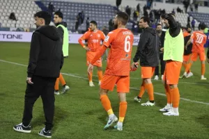 Ανόρθωση-Καρμιώτισσα: Σπουδαίο ΔΙΠΛΟ... και αντίο εξάδα για την "Κυρία" (φώτος)