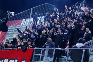 "Έχουμε να αντιμετωπίσουμε τις γνωστές κλίκες..."