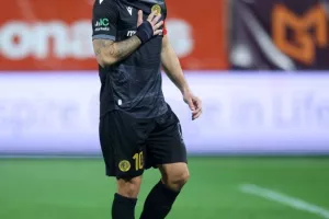 ΑΕΚ-ΑΕΛ: "Κιτρινοπράσινη" επικράτηση και ξανά στην 3η θέση (φώτος)