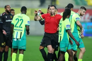 ΑΕΚ-ΑΕΛ: "Κιτρινοπράσινη" επικράτηση και ξανά στην 3η θέση (φώτος)