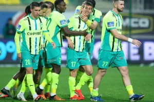ΑΕΚ-ΑΕΛ: "Κιτρινοπράσινη" επικράτηση και ξανά στην 3η θέση (φώτος)