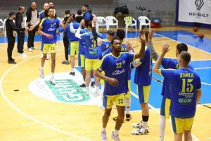Νίκες για Περεστρόικα ΑΠΟΕΛ και Πετρολίνα ΑΕΚ