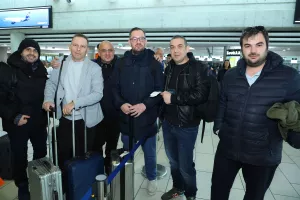 ΩΡΑ 10:21 πέταξε τώρα η αποστολή για Σλοβενία (ΦΩΤΟΣ)
