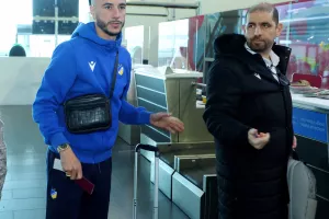 Άφιξη αποστολής ΑΠΟΕΛ (Φώτος Kerkida)