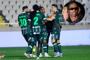 Ομόνοια με... Travis Scott