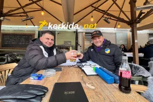 Πόζα... με cheers