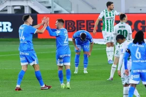 Απόλλων-Ομόνοια: Το…μοίρασε ο Κακουλλής (φώτος)